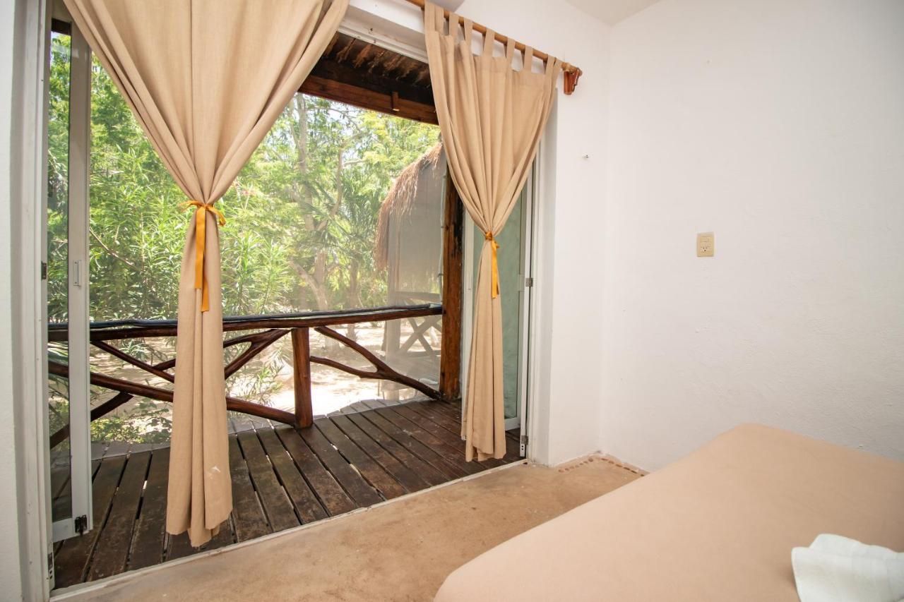 Hotel Ak'Na Holbox Екстериор снимка